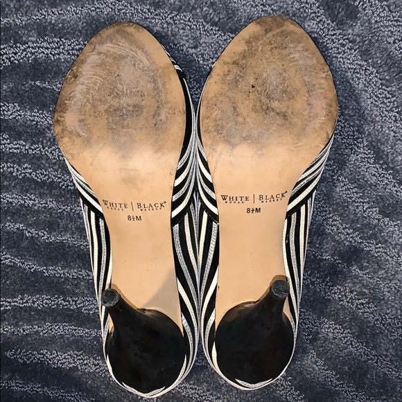White House Black Market Heels - Picture 4 of 4